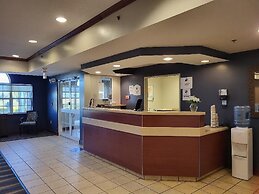 Starkville Inn & Suites