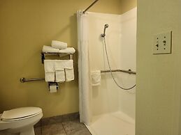 Starkville Inn & Suites