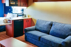 Starkville Inn & Suites