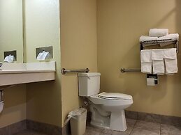 Starkville Inn & Suites