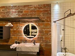 Casa Charlotte Alma Hotels