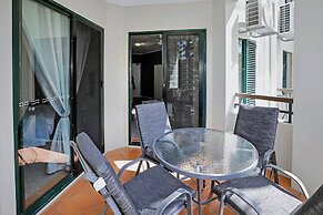 Unique Tropic Escape 111