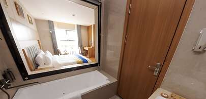 Phu Long Tam Ky Hotel & Restaurant