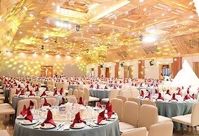 Phu Long Tam Ky Hotel & Restaurant