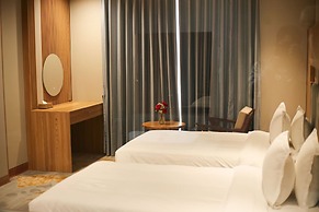 Phu Long Tam Ky Hotel & Restaurant