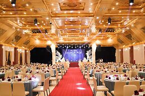 Phu Long Tam Ky Hotel & Restaurant