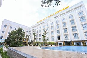 Phu Long Tam Ky Hotel & Restaurant