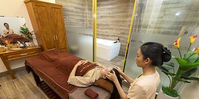 Phu Long Tam Ky Hotel & Restaurant