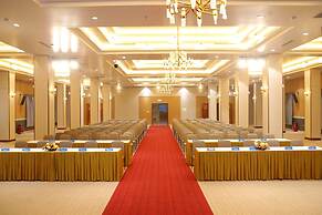 Phu Long Tam Ky Hotel & Restaurant