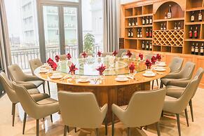 Phu Long Tam Ky Hotel & Restaurant