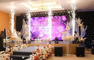 Phu Long Tam Ky Hotel & Restaurant