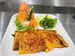 Phu Long Tam Ky Hotel & Restaurant