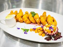 Phu Long Tam Ky Hotel & Restaurant