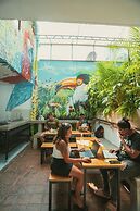 HOSTAL PURA VIDA LA 70