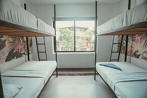 HOSTAL PURA VIDA LA 70