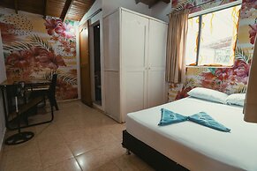 HOSTAL PURA VIDA LA 70