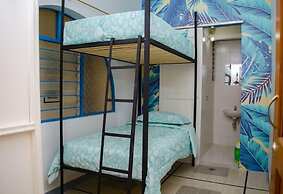 HOSTAL PURA VIDA LA 70