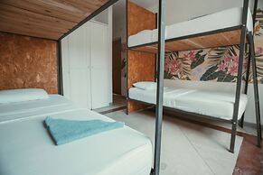 HOSTAL PURA VIDA LA 70