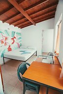 HOSTAL PURA VIDA LA 70