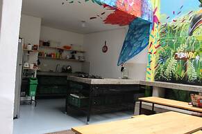 HOSTAL PURA VIDA LA 70