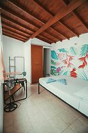 HOSTAL PURA VIDA LA 70