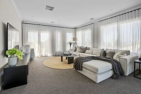Werribee Luxe Home Family 6Bed Netflix