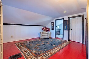 Escape To The Countryside At Black Oak Farm