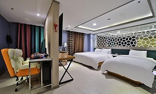 Changwon Sangnamdong Hotel Baba