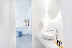 Aristofanis Sunrise Suite