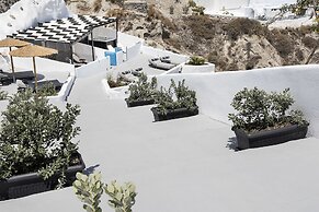 Aristofanis Sunrise Suite