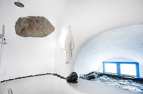 Suite Indoor Jacuzzi and Outdoor Jacuzzi