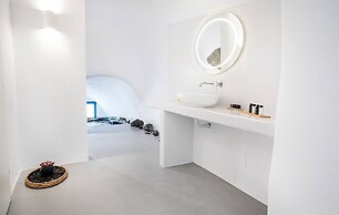 Suite Indoor Jacuzzi and Outdoor Jacuzzi