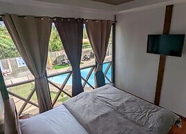 Bakawan Hideaway Resort and Restaurant