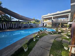 Bakawan Hideaway Resort and Restaurant