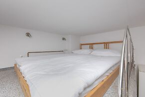 Cozy Studio Praga by Renters