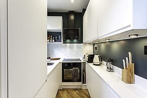 Well-decorated Notting Hill Flat