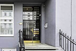 Well-decorated Notting Hill Flat