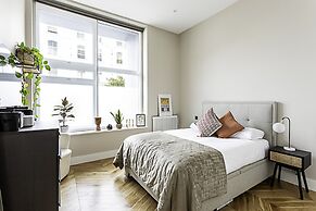 Well-decorated Notting Hill Flat