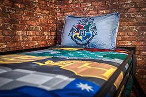 Luxury and Spacious Villa With Private Pool and Themed Bedrooms