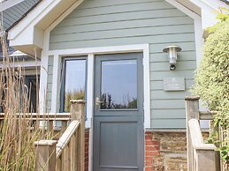 5 Court Cottage, Hillfield Village