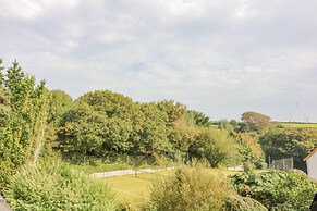 5 Court Cottage, Hillfield Village