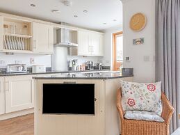 5 Court Cottage, Hillfield Village