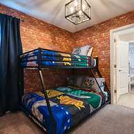 Super Spacious Villa With Private Pool and Themed Bedrooms