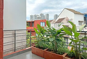 KIN WANDER TÂN PHONG, THE MOONAGE