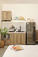 KIN WANDER TÂN PHONG, THE MOONAGE