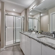 Luxury 5 Bedroom Home for 12 Guests