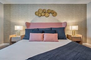 Luxury 5 Bedroom Home for 12 Guests