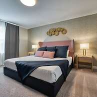 Luxury 5 Bedroom Home for 12 Guests