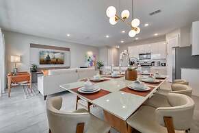 Luxury 5 Bedroom Home for 12 Guests