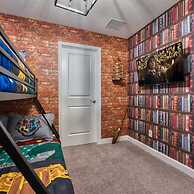 Luxury 5 Bedroom Home for 12 Guests